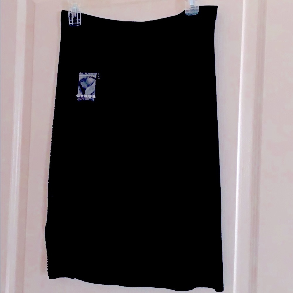 New-Skirt by Cyrus- Size L